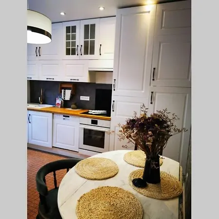 Holiday home Vieux Gaillac, Charmante Maison De Au Calme