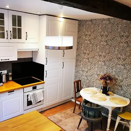 Holiday home Vieux Gaillac, Charmante Maison De Au Calme