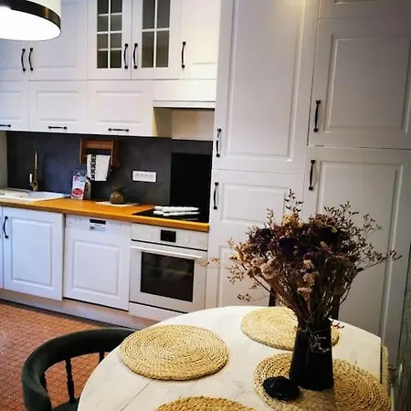 Holiday home Vieux Gaillac, Charmante Maison De Au Calme *